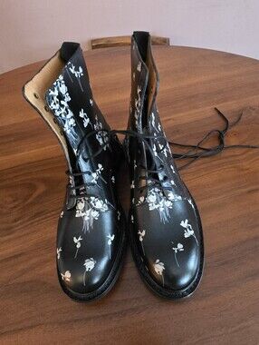 BN - Erdem X H&M boot...size 39.